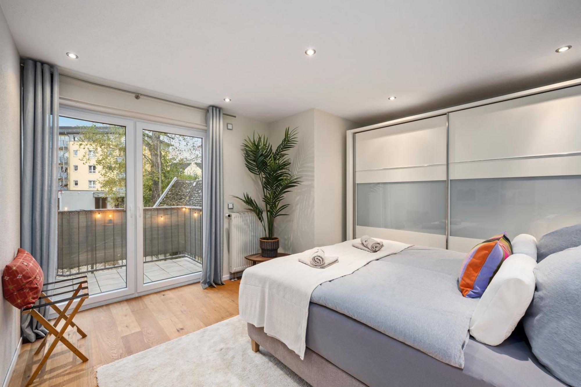 Edler Wohnraum Schwanenteich-Suite Mit Balkon, Kaffeevollautomat, Lift & Parkplatz Zwickau Exterior foto